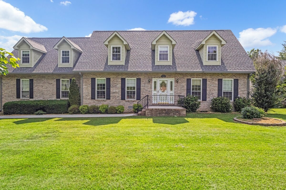 Property Photo: 220 Winton Way Rd TN 37355