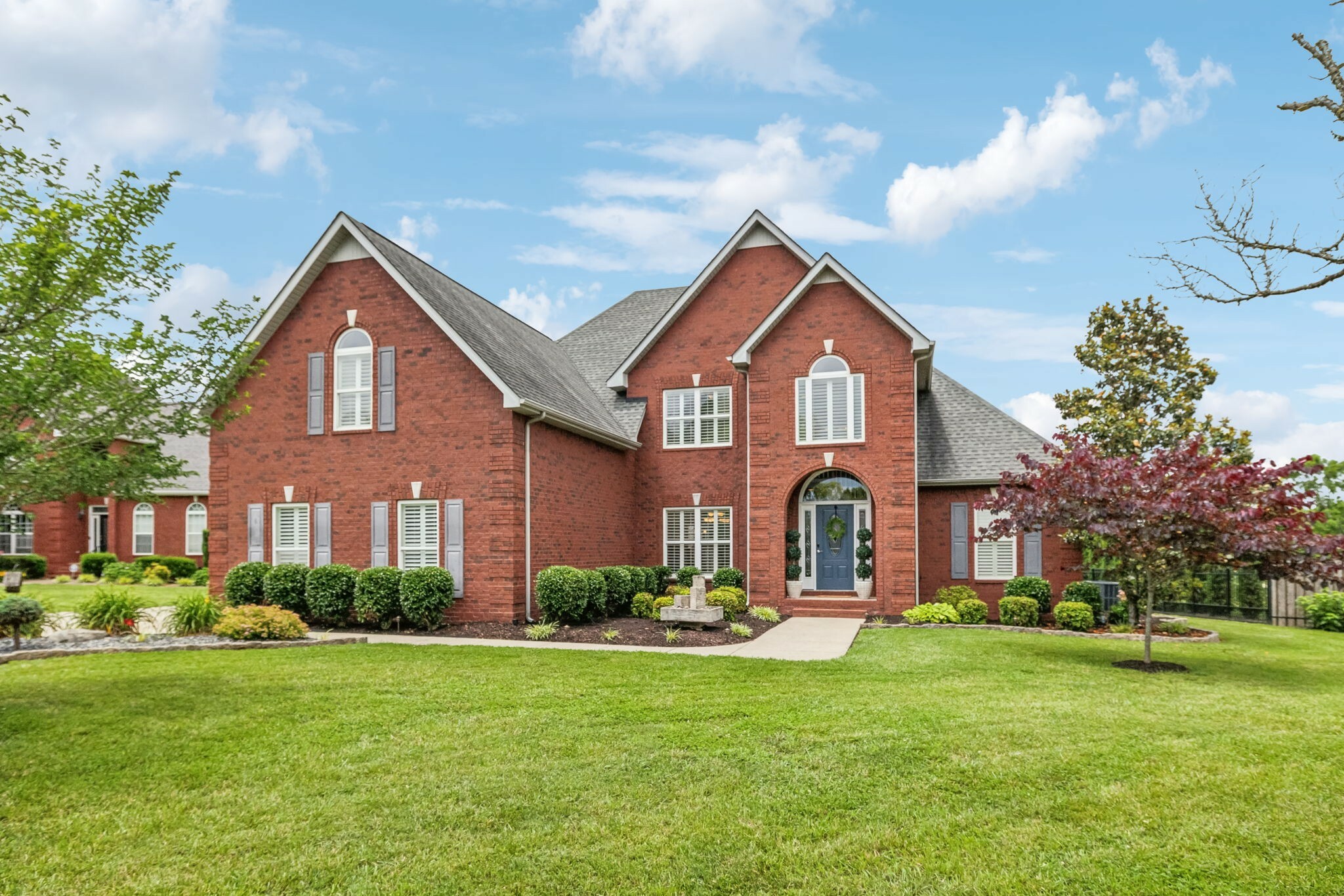 Property Photo: 1926 Cliffview Ct TN 37128