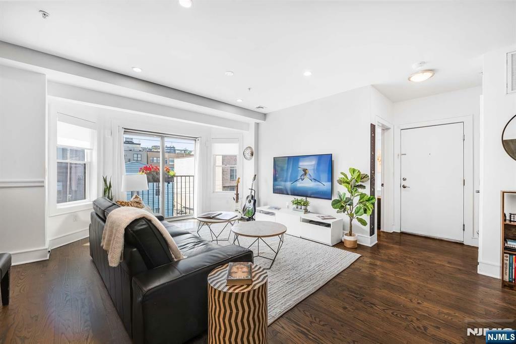 Property Photo: 123 Jackson Street 4A NJ 07030
