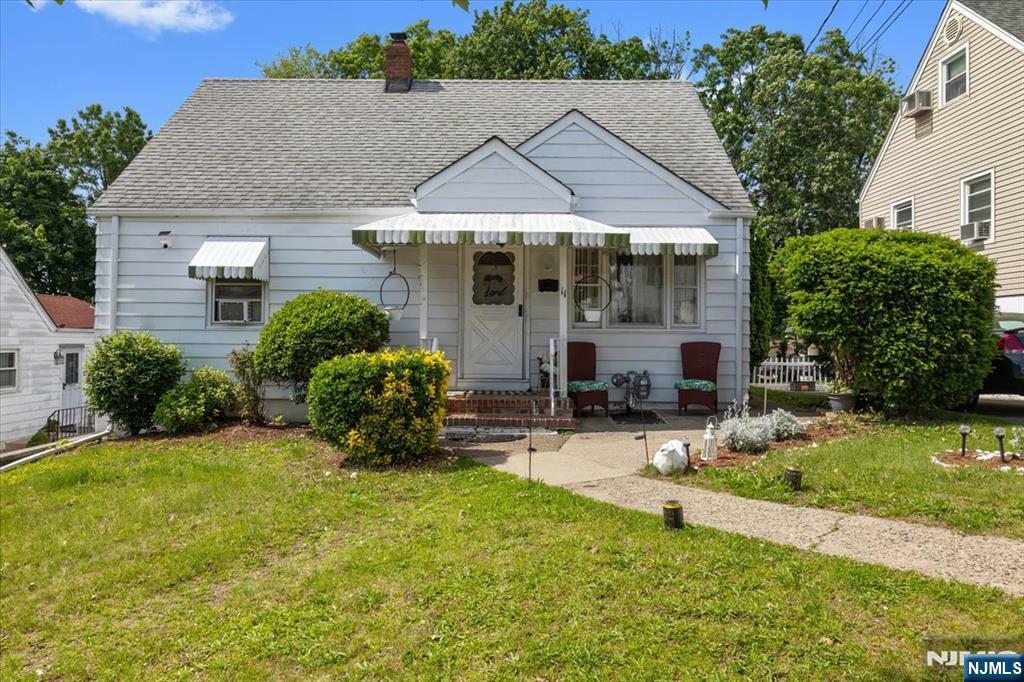 11 Wendy Terrace  Garfield NJ 07026 photo