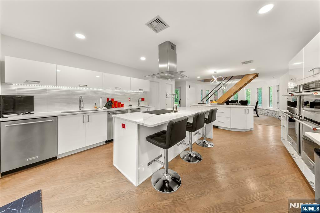 Property Photo:  577 Rockaway Valley Road  NJ 07005 