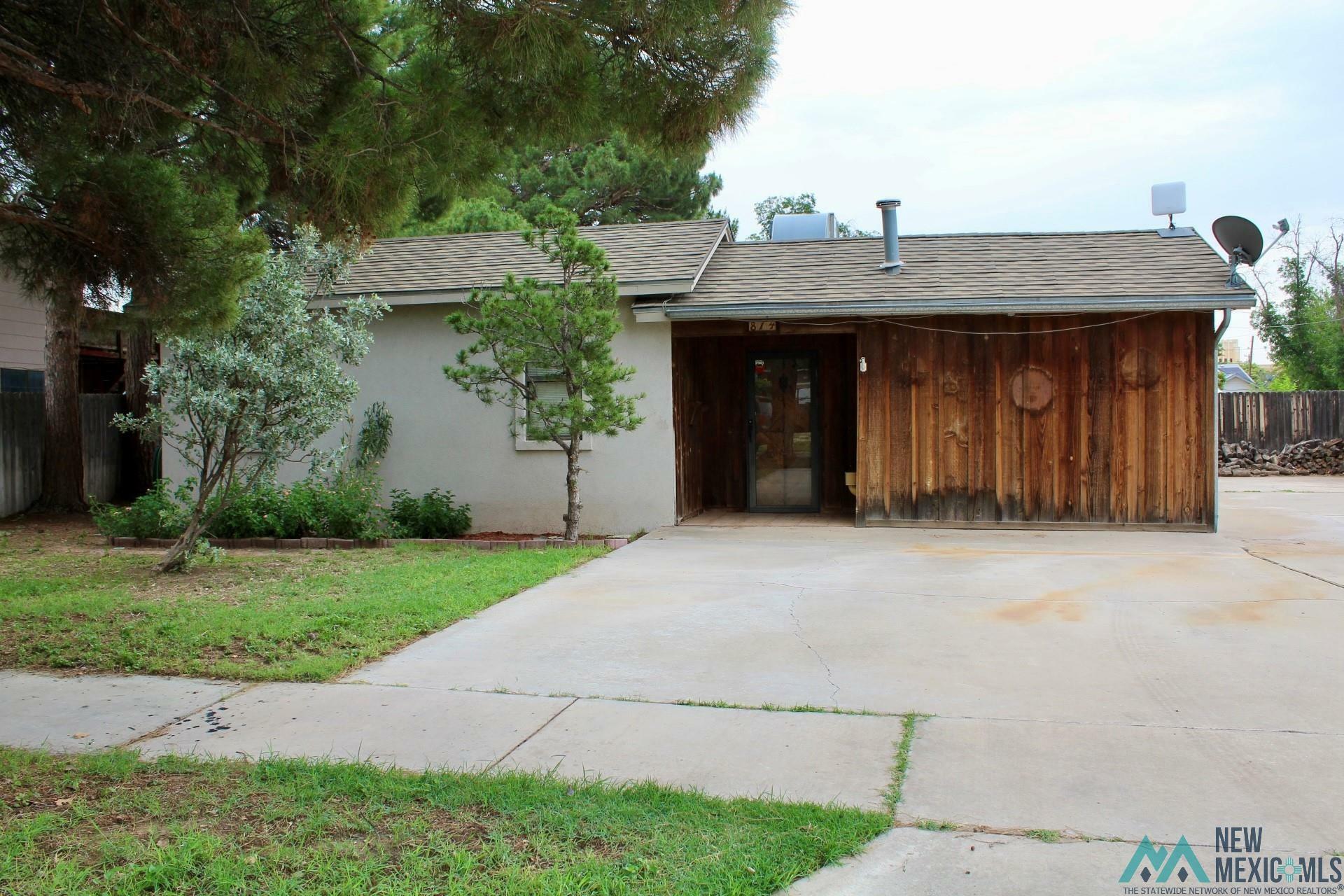 Property Photo: 814 N Edward Street NM 88220
