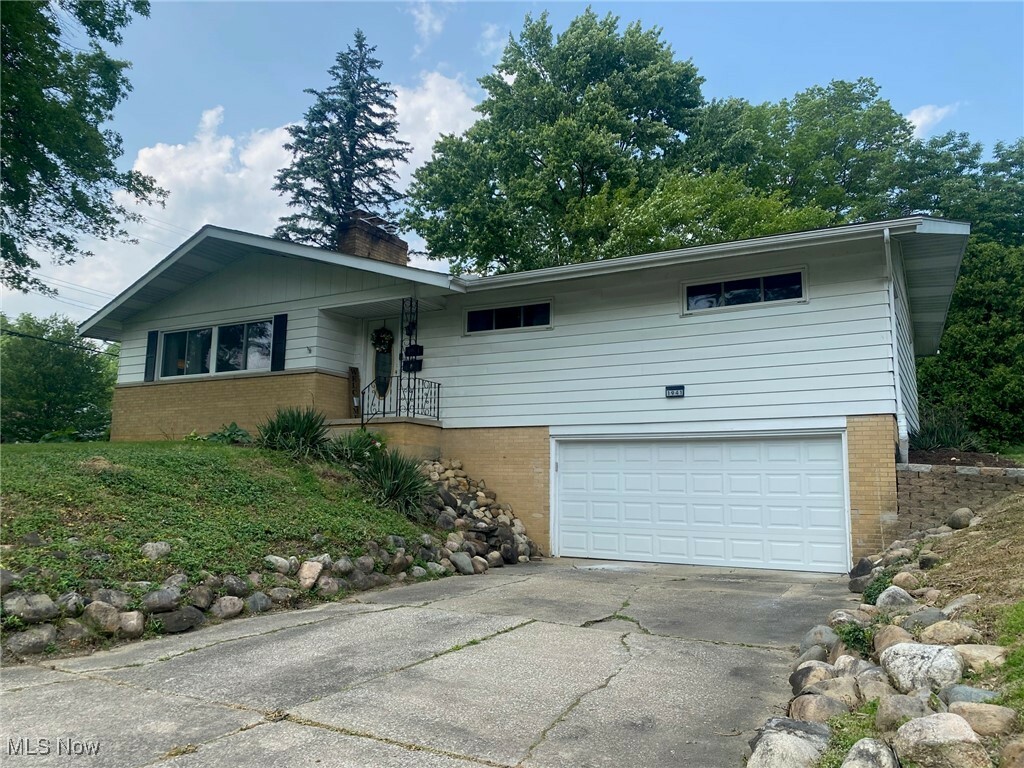 Property Photo: 1941 Oakridge Drive OH 44313