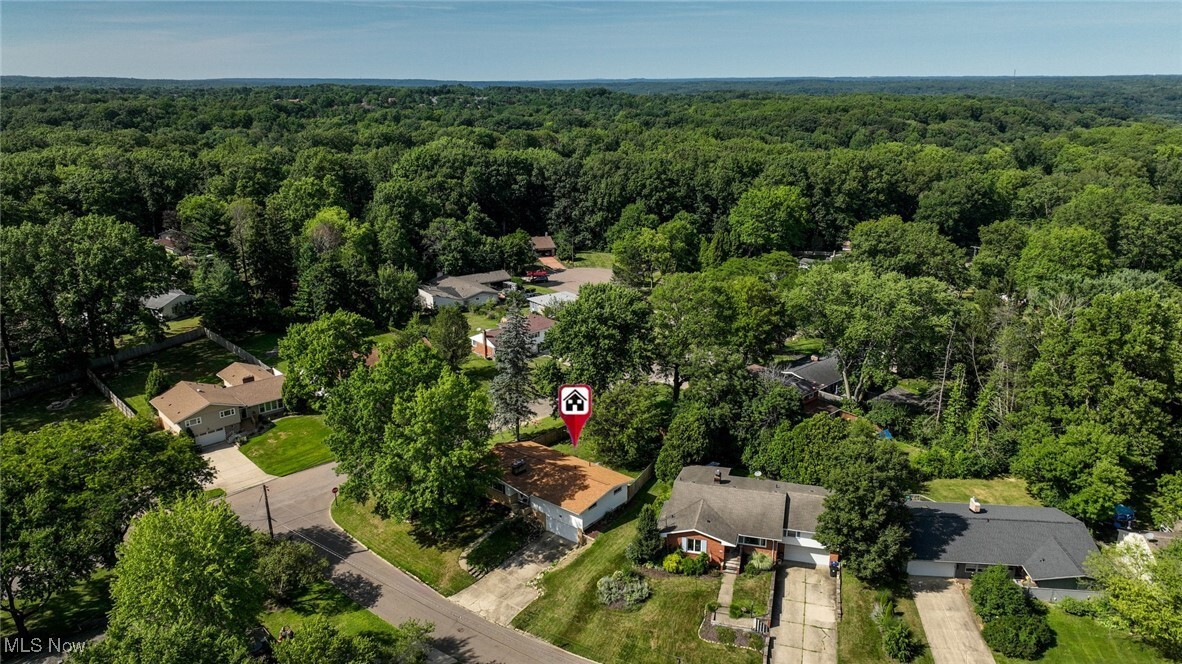 Property Photo: 1941 Oakridge Drive OH 44313