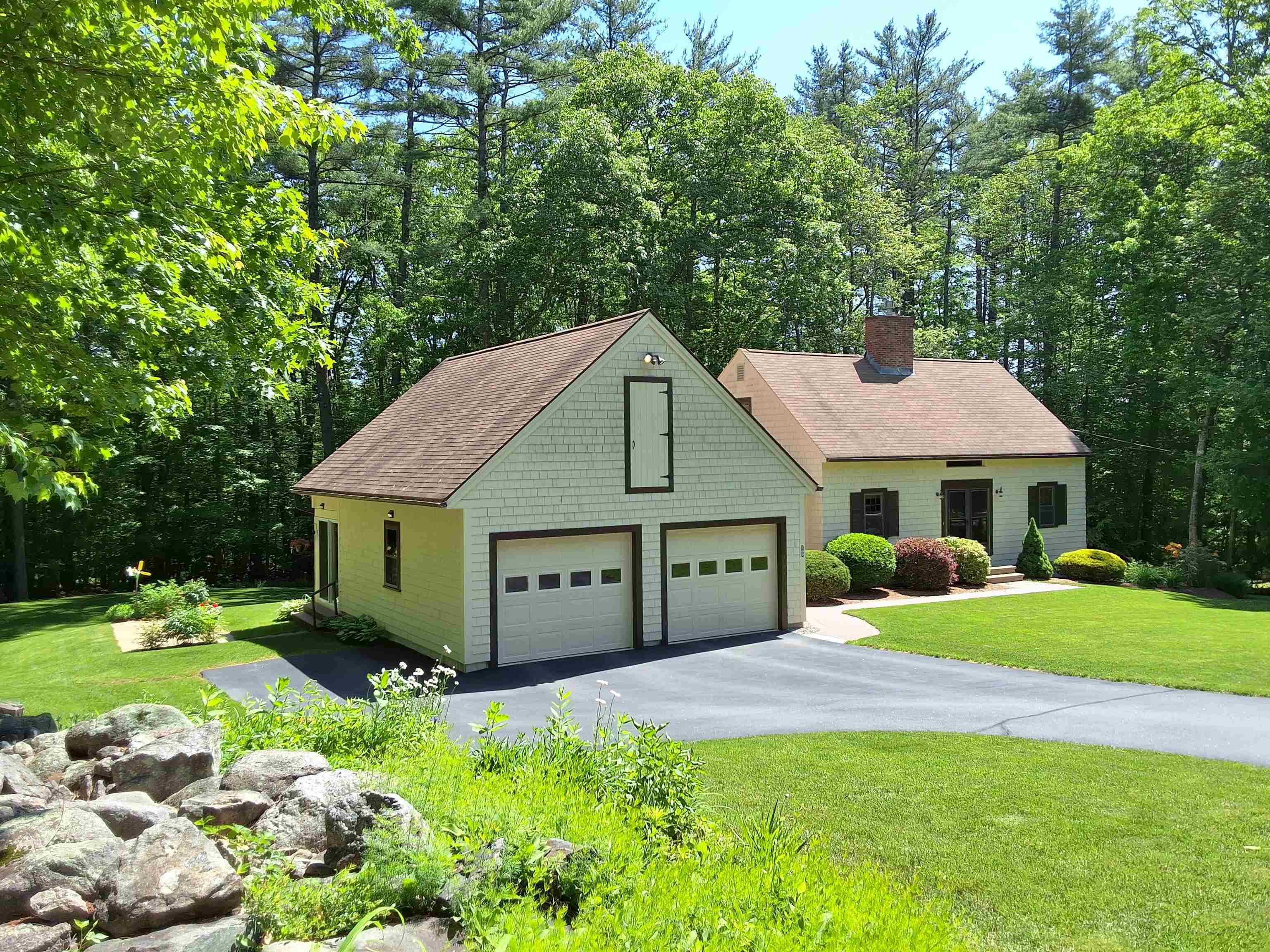 Property Photo:  19 Dean Avenue  NH 03304 