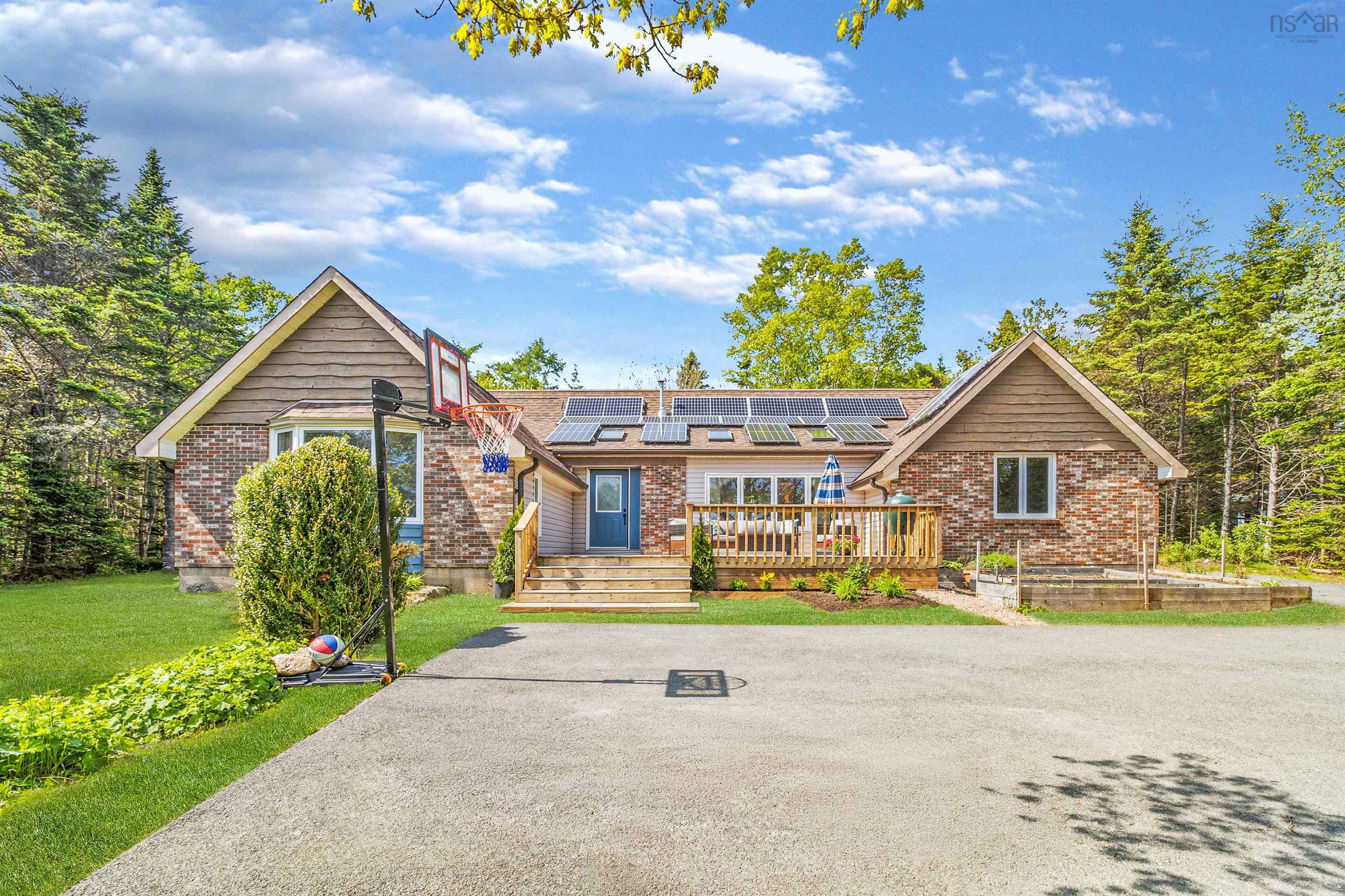 Property Photo: 252 Hillside Drive NS B3Z 1W8