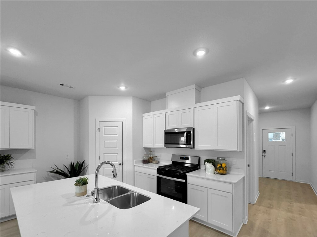 Property Photo:  481 Maya Street  AR 72753 