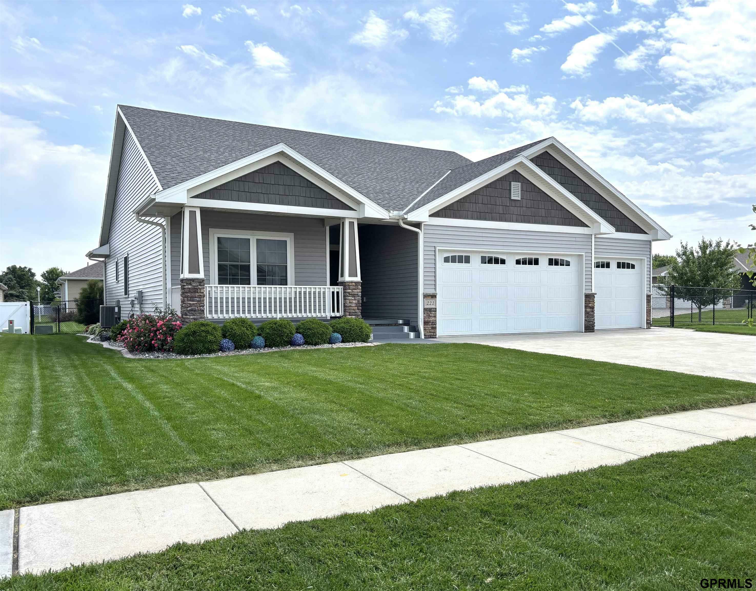 Property Photo:  221 Briarwood Lane  NE 68434 