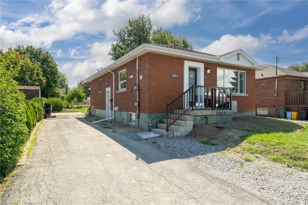 Property Photo: 367 East 18th Street 1 ON L9A 4P7
