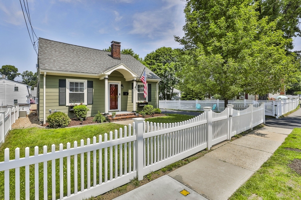 Property Photo:  10 Hemenway St  MA 01844 