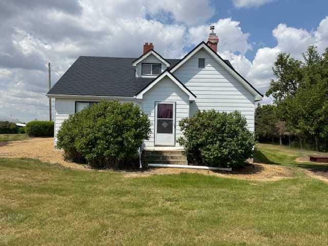 Property Photo: 1301 Secondary Highway 576 AB T0J 0Y0