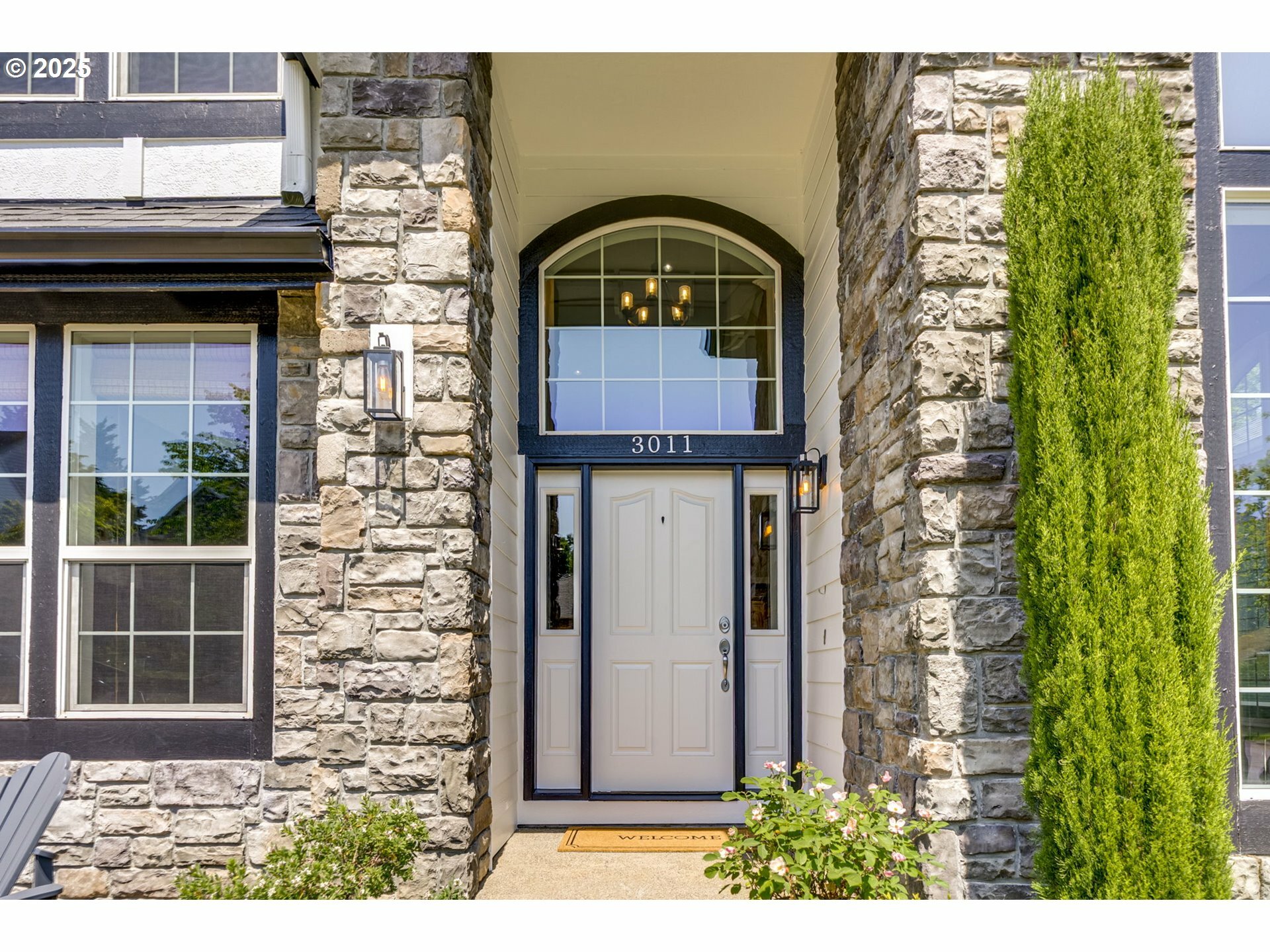 Property Photo: 3011 Sabo Ln OR 97068