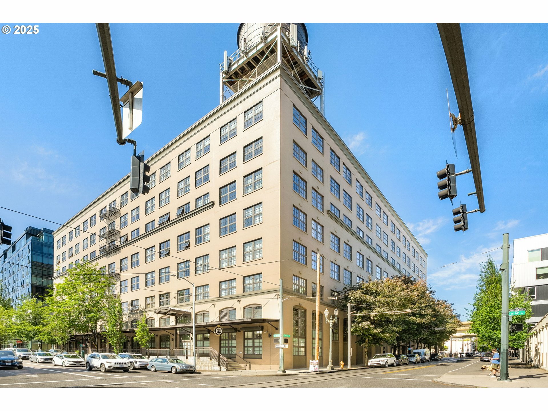 1420 NW Lovejoy St 515  Portland OR 97209 photo