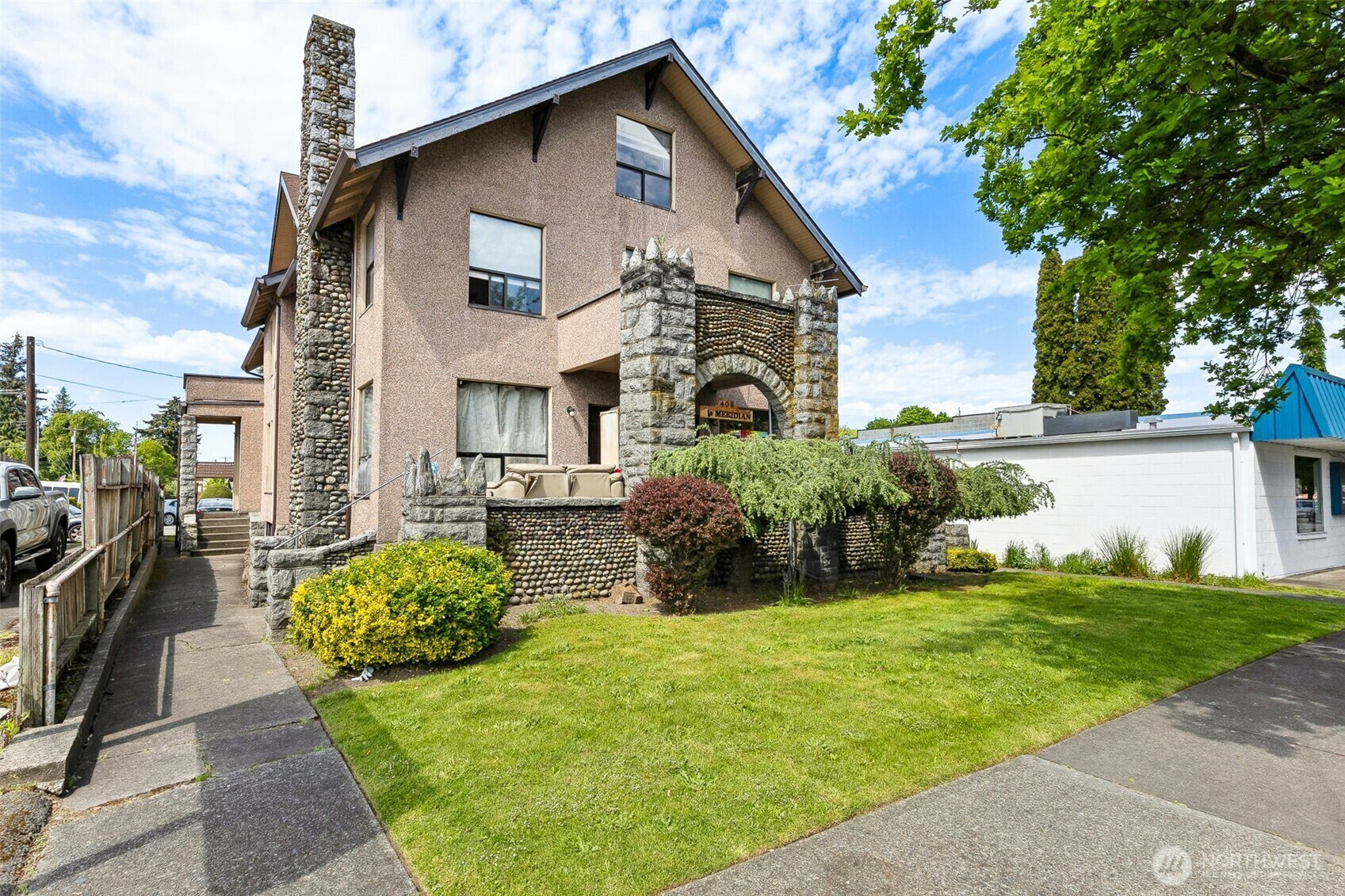 408 N Meridian  Puyallup WA 98371 photo