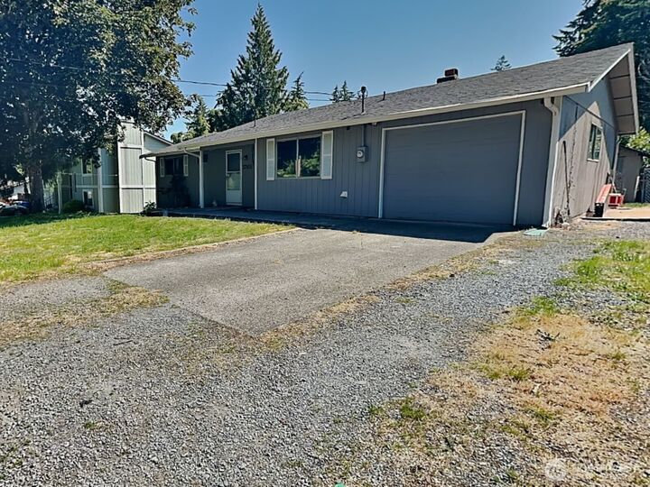Property Photo: 17103 15th Avenue E WA 98387