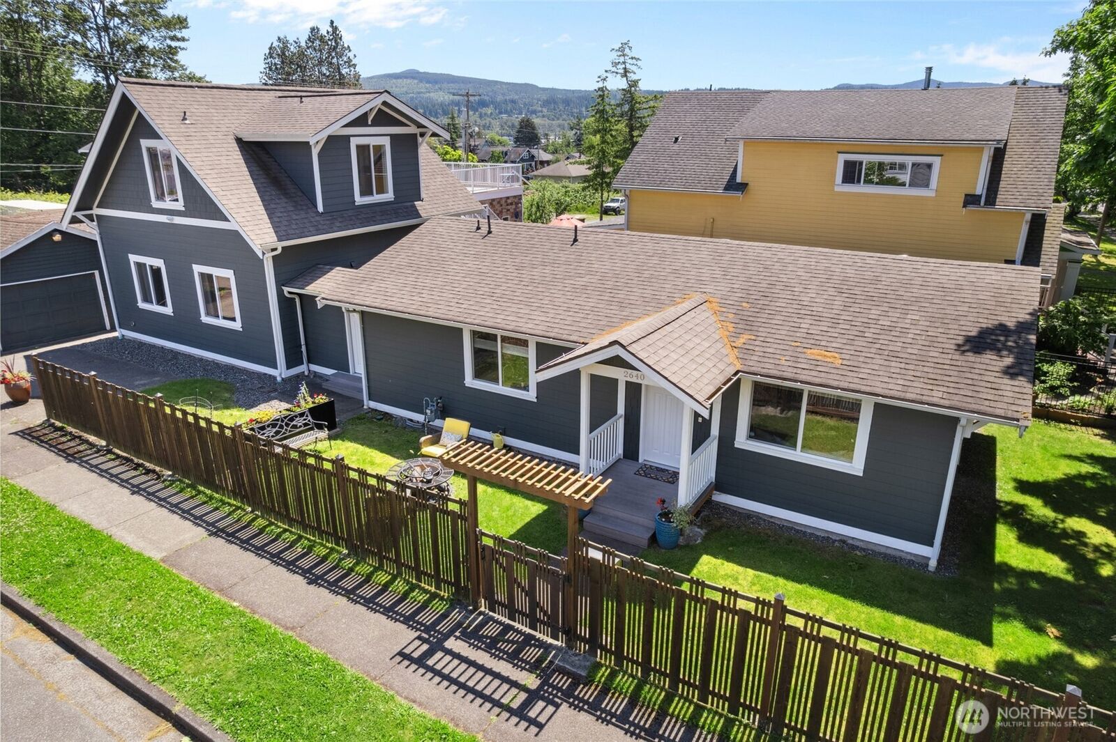 Property Photo:  2640  James Street  WA 98225 