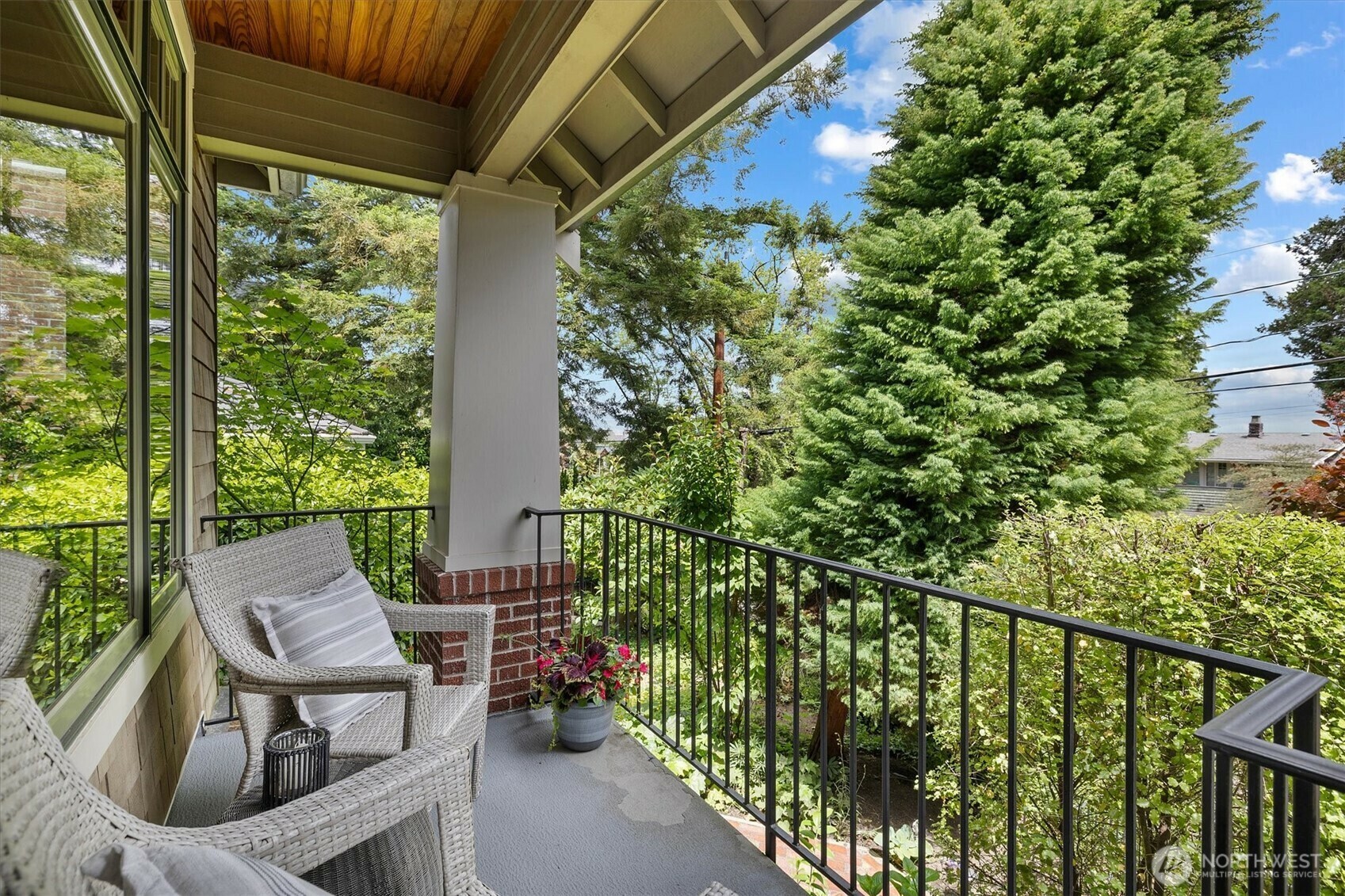 Property Photo: 1521 36th Avenue WA 98122