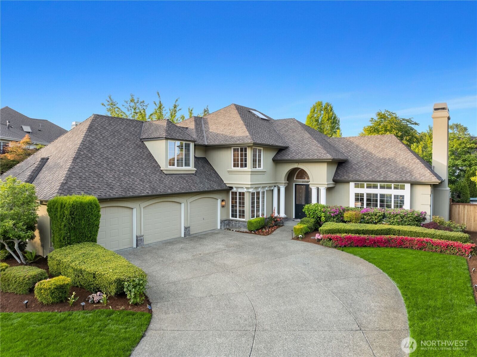Property Photo:  2260  269th Court SE  WA 98075 