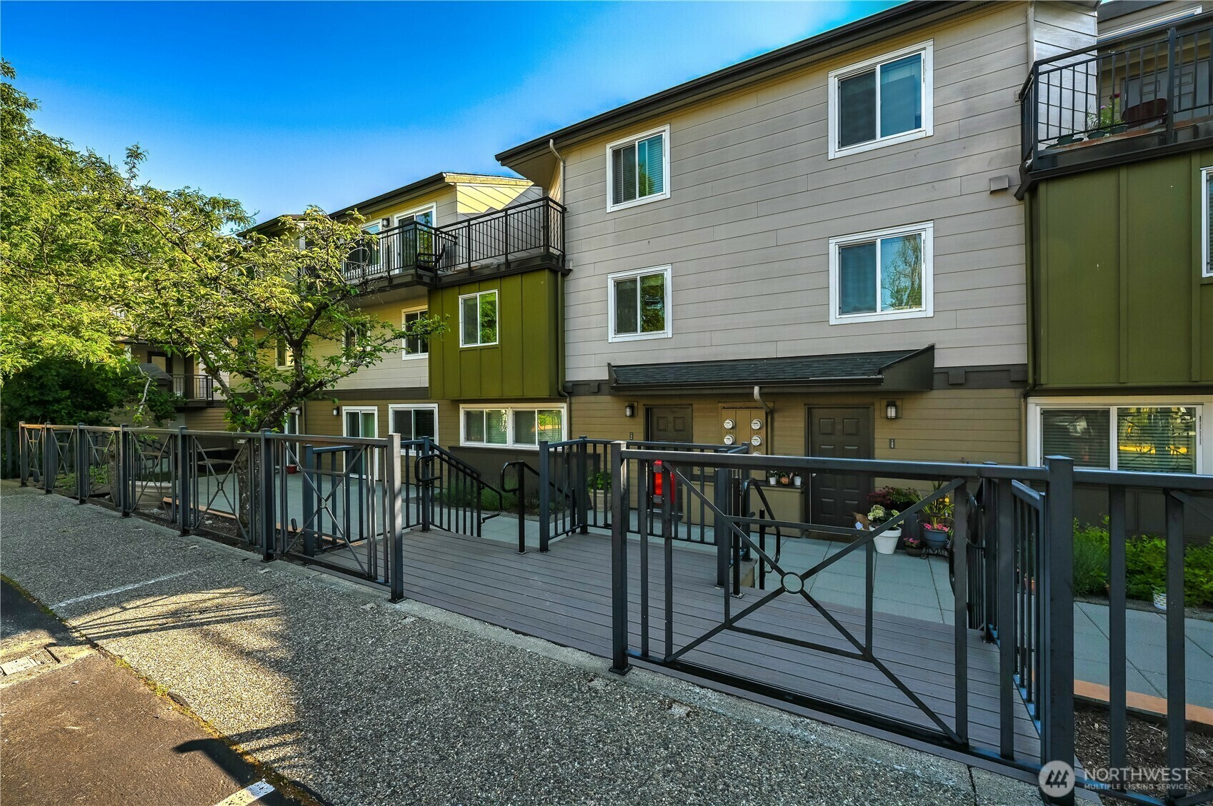 Property Photo:  15821 NE Leary Way C126  WA 98052 