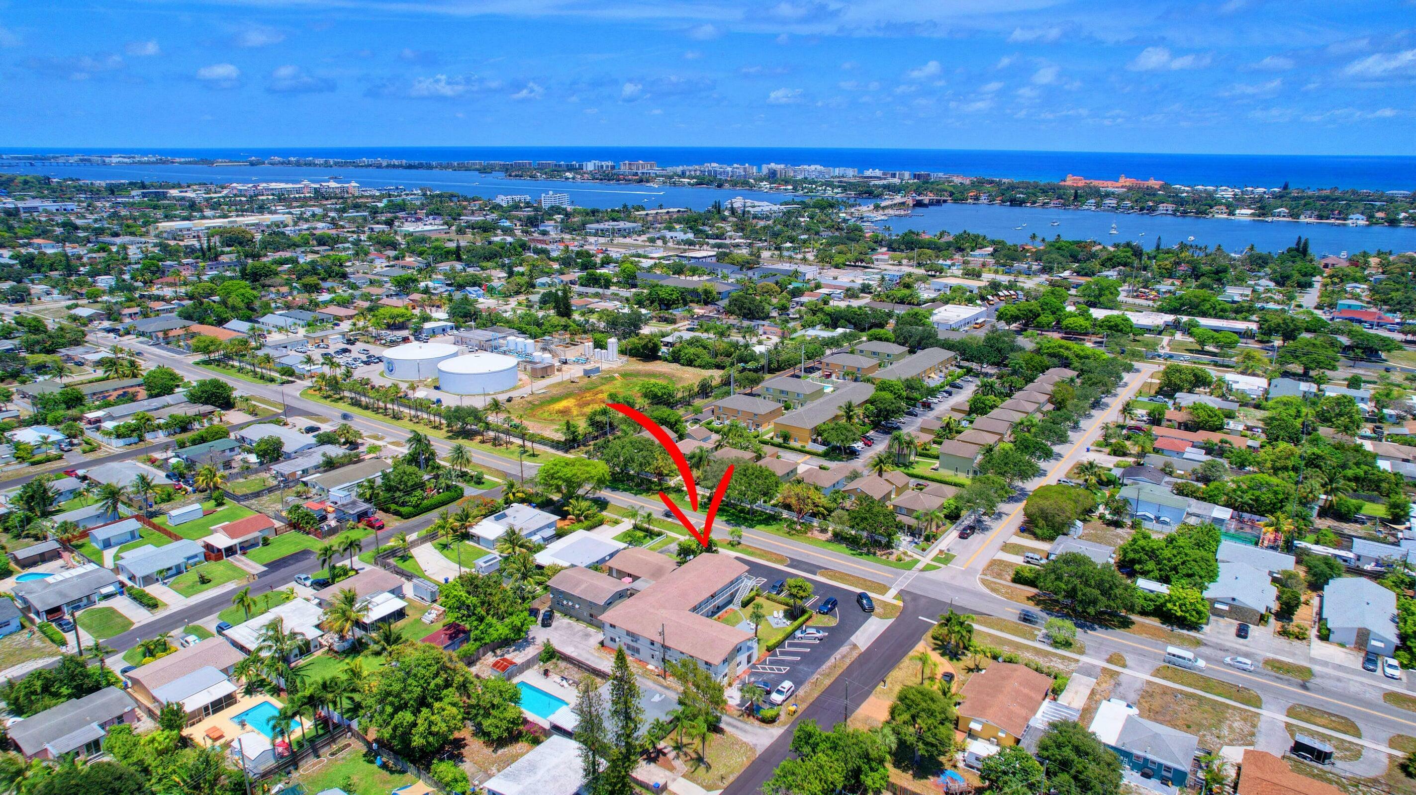 Property Photo: 525 S Broadway Street J FL 33462