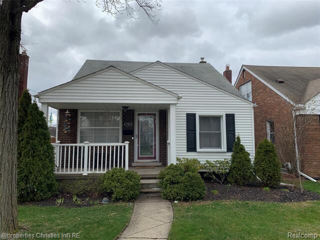 Property Photo:  708 S Minerva Avenue  MI 48067 