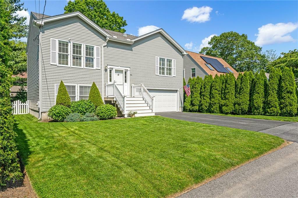 Property Photo: 86 Inkberry Trail RI 02882
