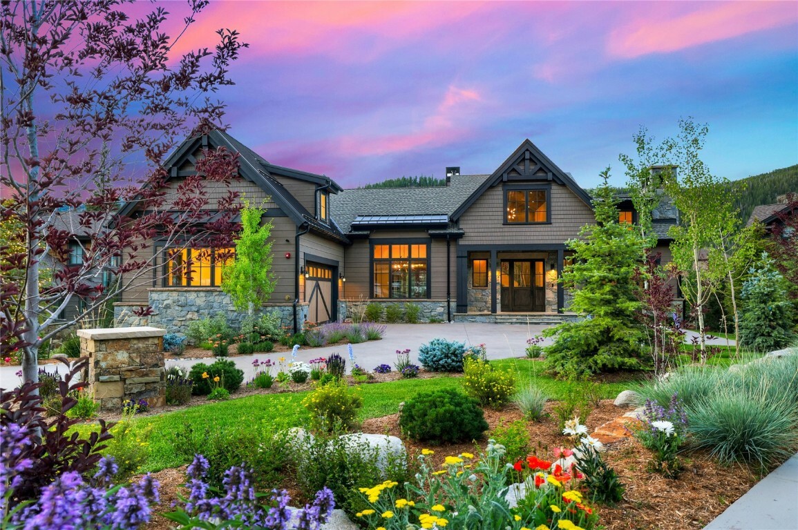 Property Photo: 77 E Trade Court CO 80435