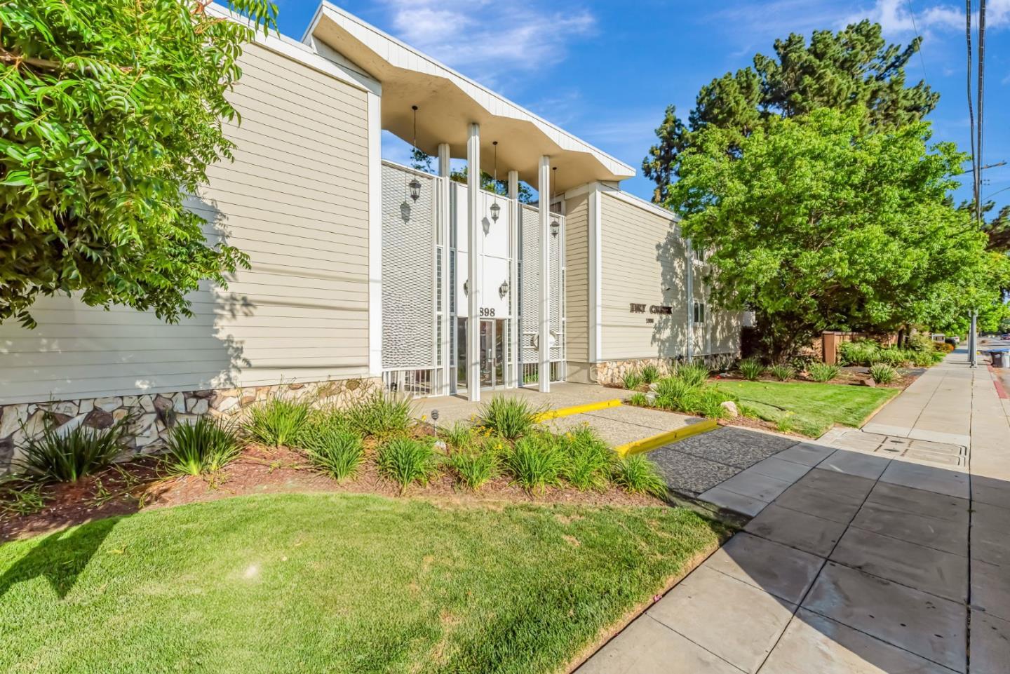 Property Photo: 1898 Meridian Avenue 20 CA 95125