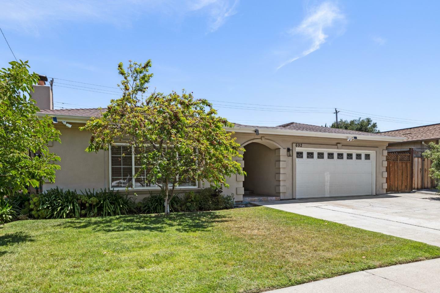 Property Photo: 692 Menker Avenue CA 95128