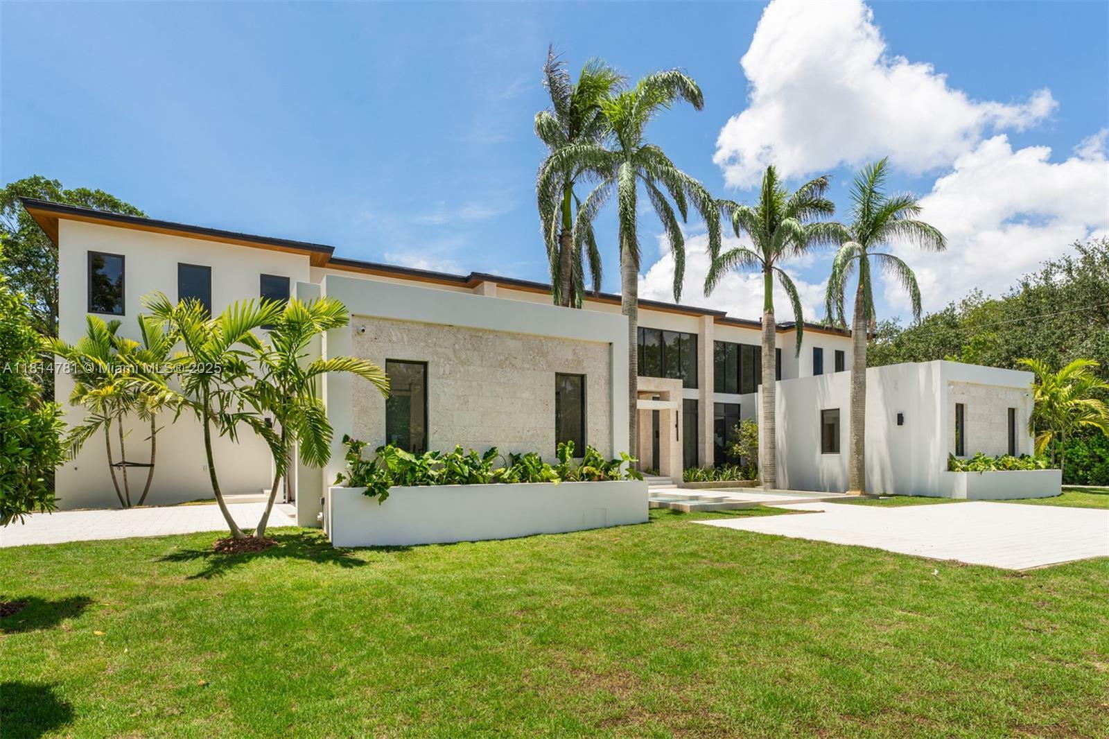Property Photo: 6730 SW 115th St FL 33156