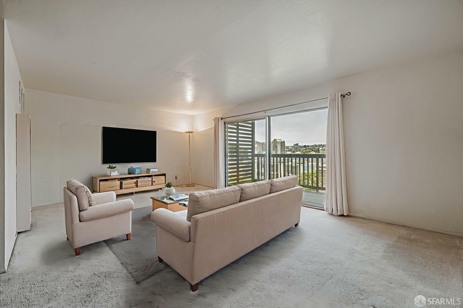 Property Photo: 1455 Laguna Street 6 CA 94115