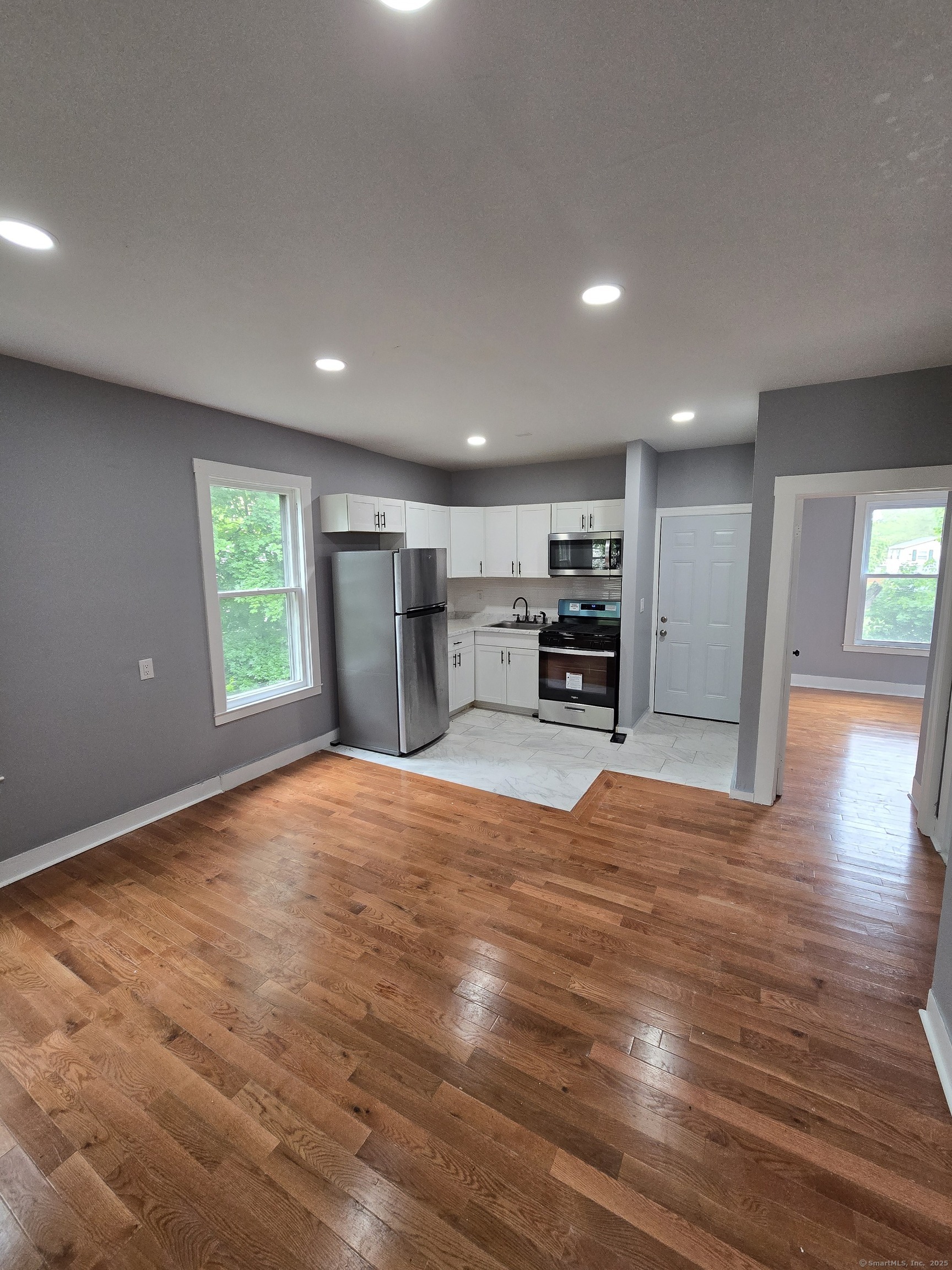 Property Photo: 167 West Street CT 06519