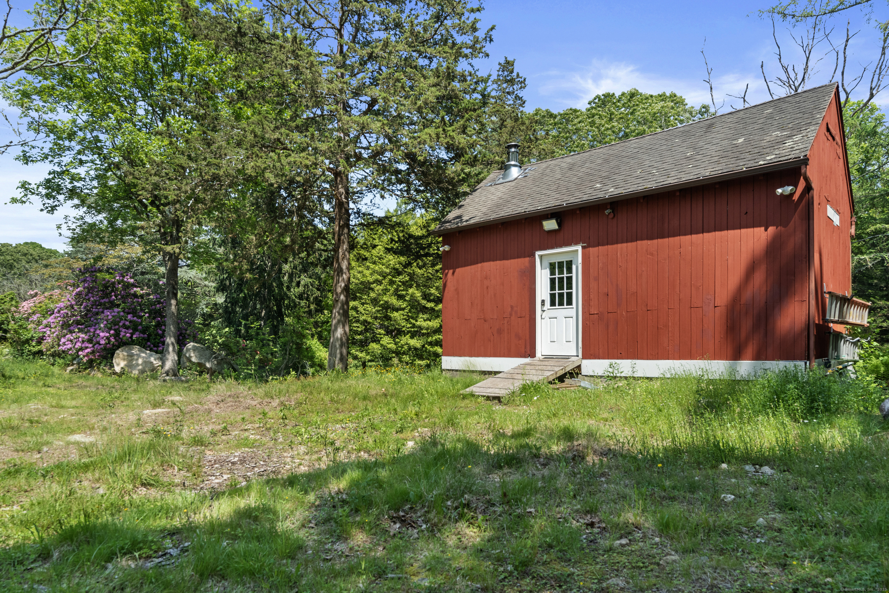 Property Photo: 104 Quaker Farm Road CT 06355