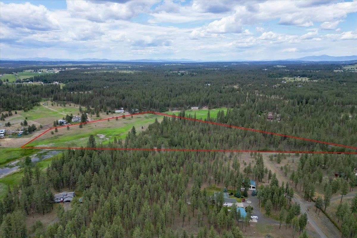 Property Photo:  17305 S Blasted Ln  WA 99004 