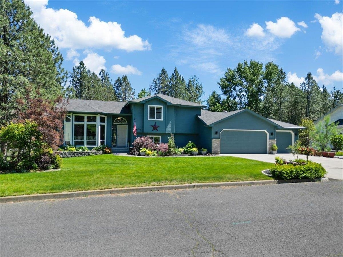 Property Photo: 4510 E Bixel Ct WA 99021