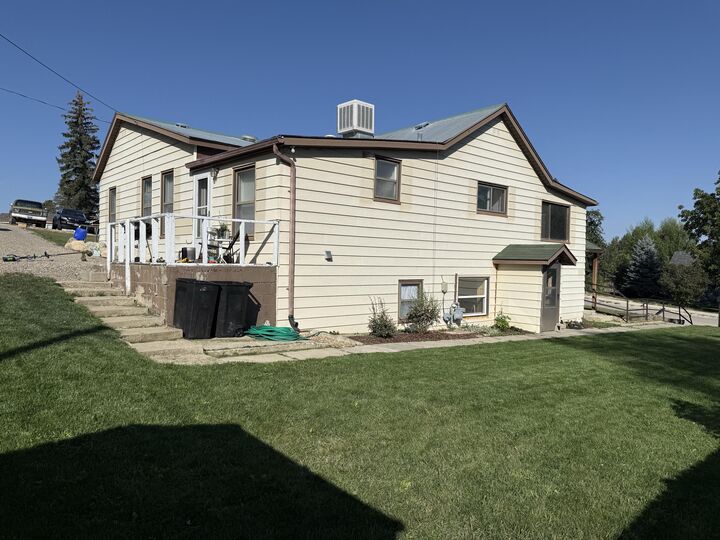 Property Photo: 195 W Gatchell Street WY 82834