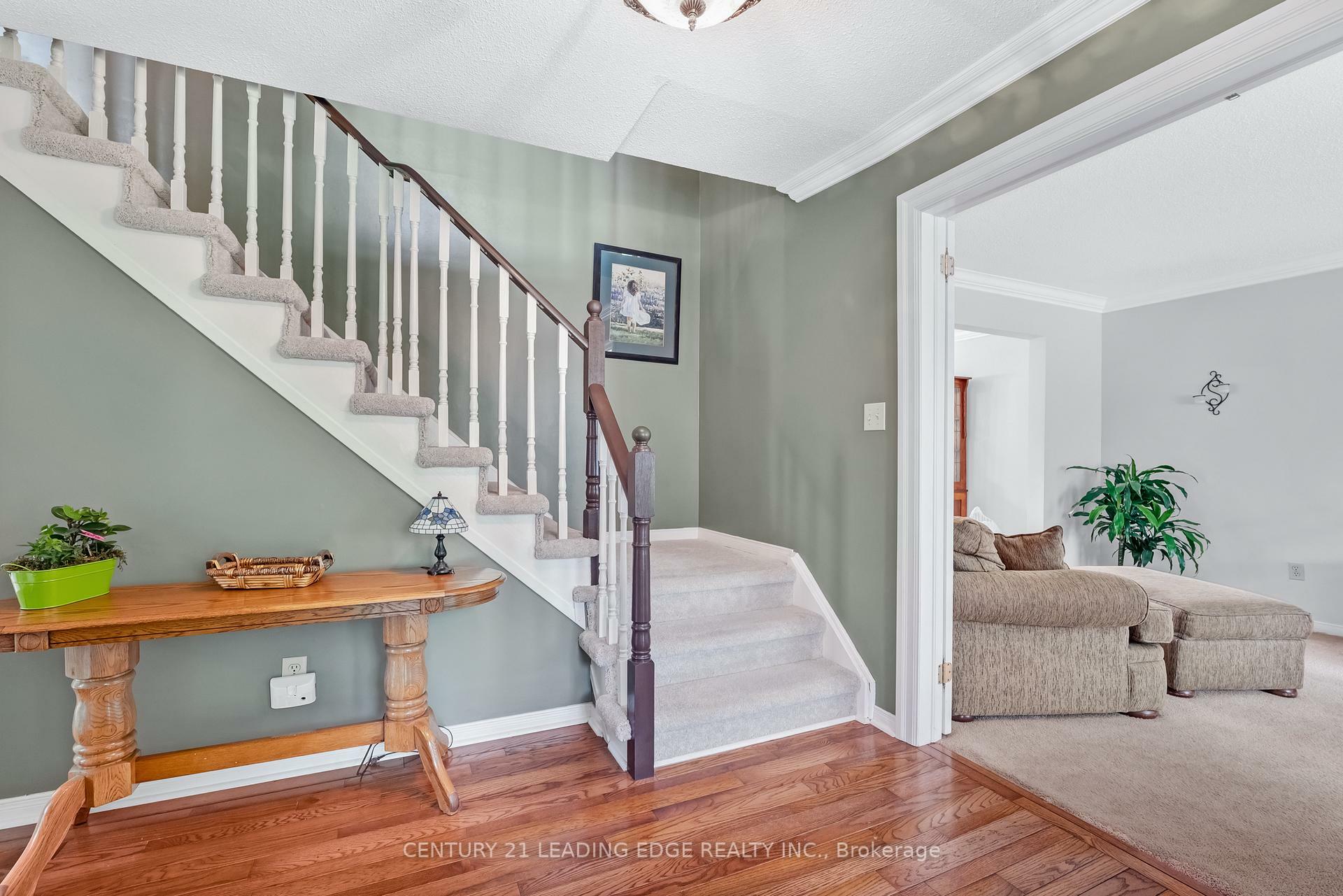 Property Photo:  40 Birchard Boulevard  ON L0G 1M0 