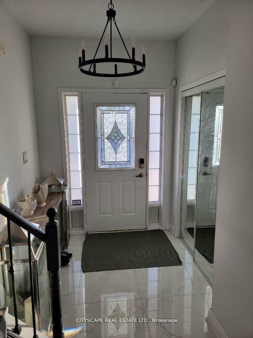 Photo de la propriété: 3225 Bruzan Crescent ON L5N 8E7