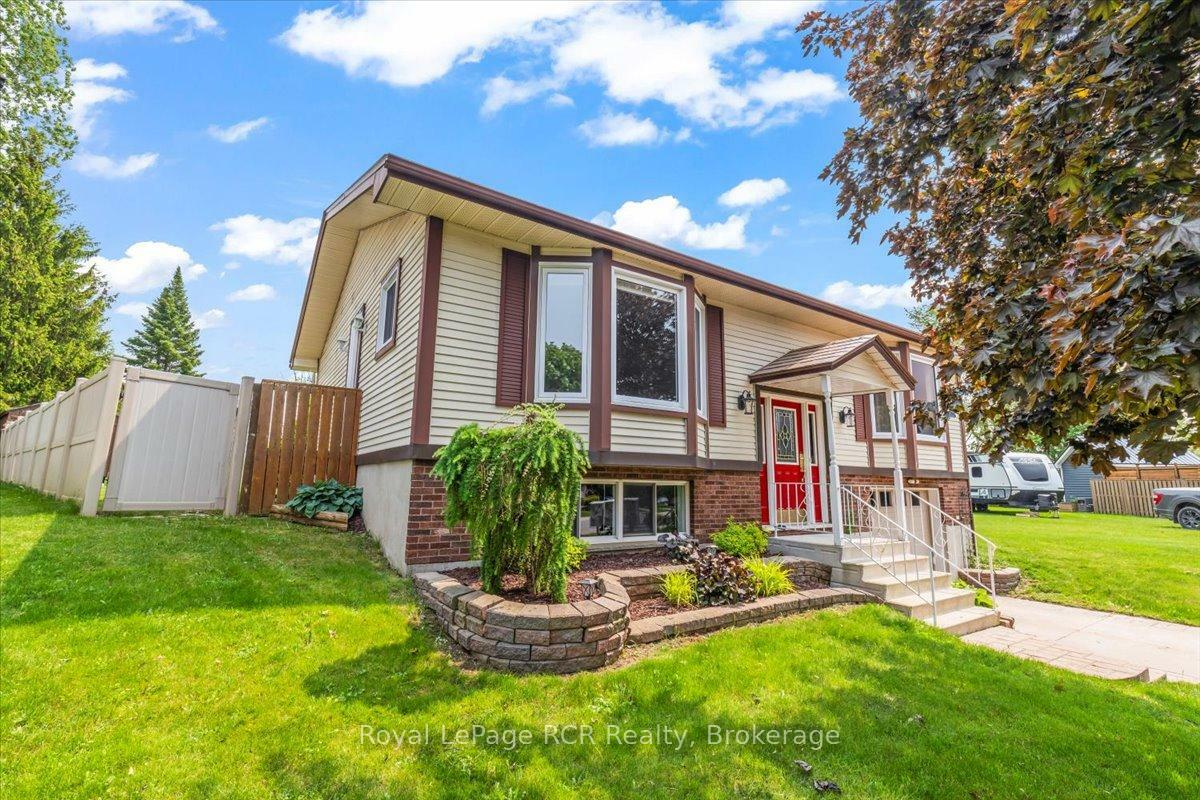 Property Photo: 607 2nd St A Street ON N4N 3R1