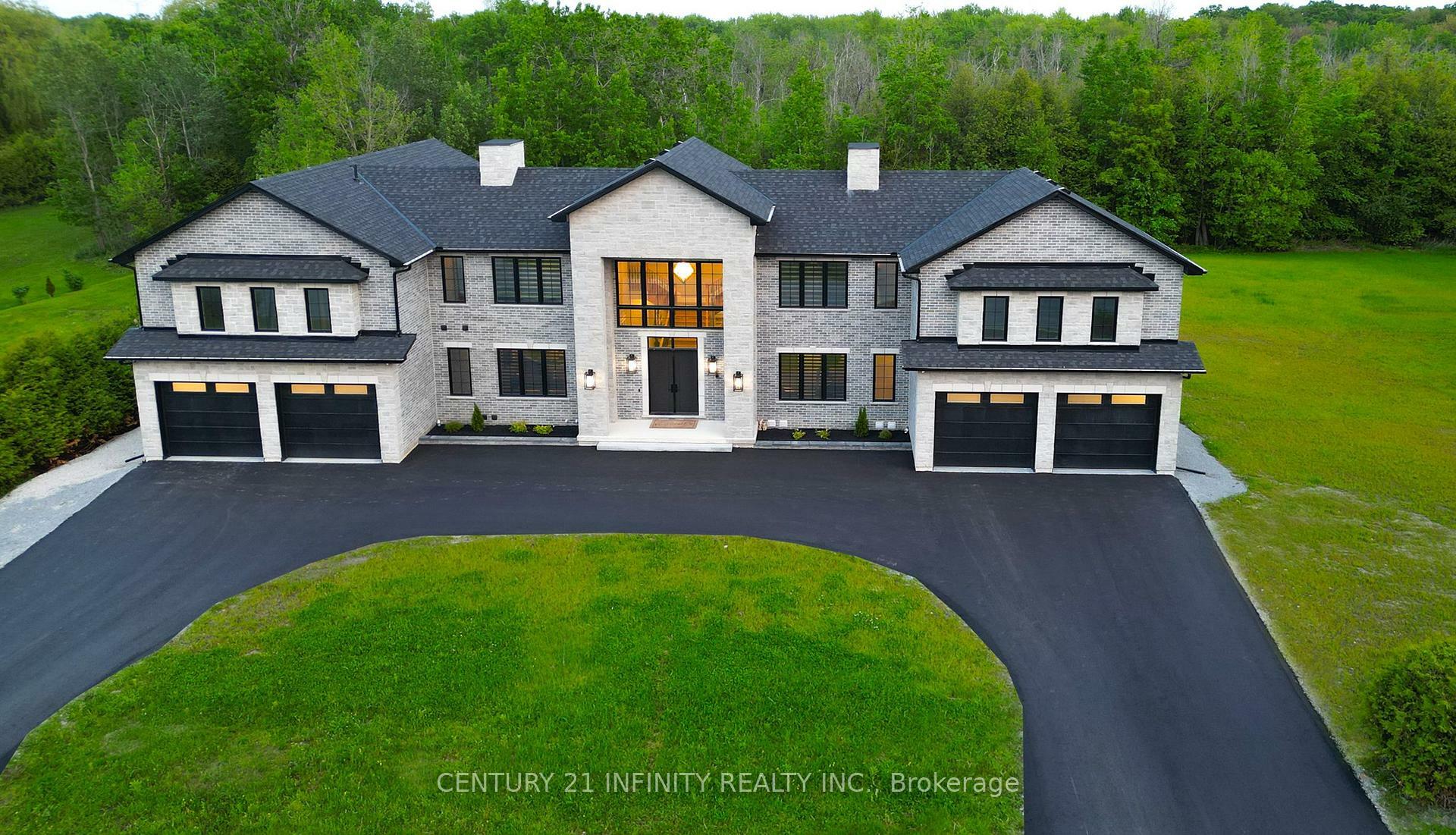 Photo de la propriété: 2033 Nash Road ON L1C 3K4