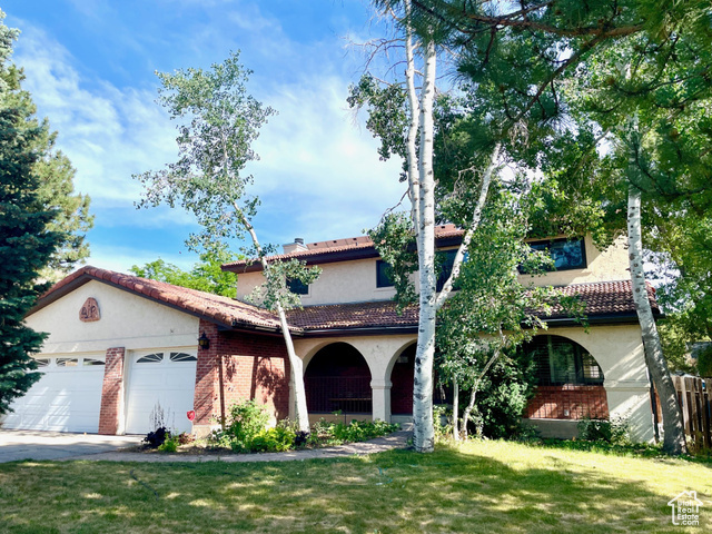 Property Photo: 1922 E Southbridge Way UT 84093