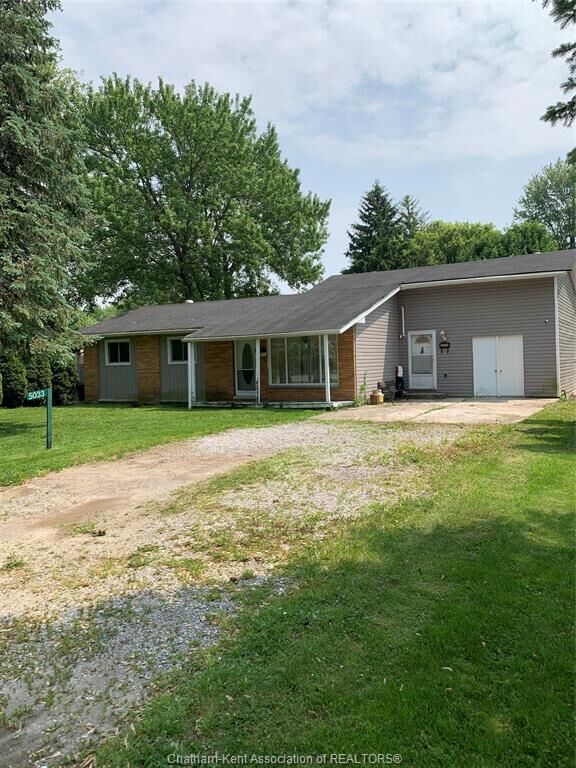5033 Dufferin Avenue  Wallaceburg ON N8A 4N1 photo
