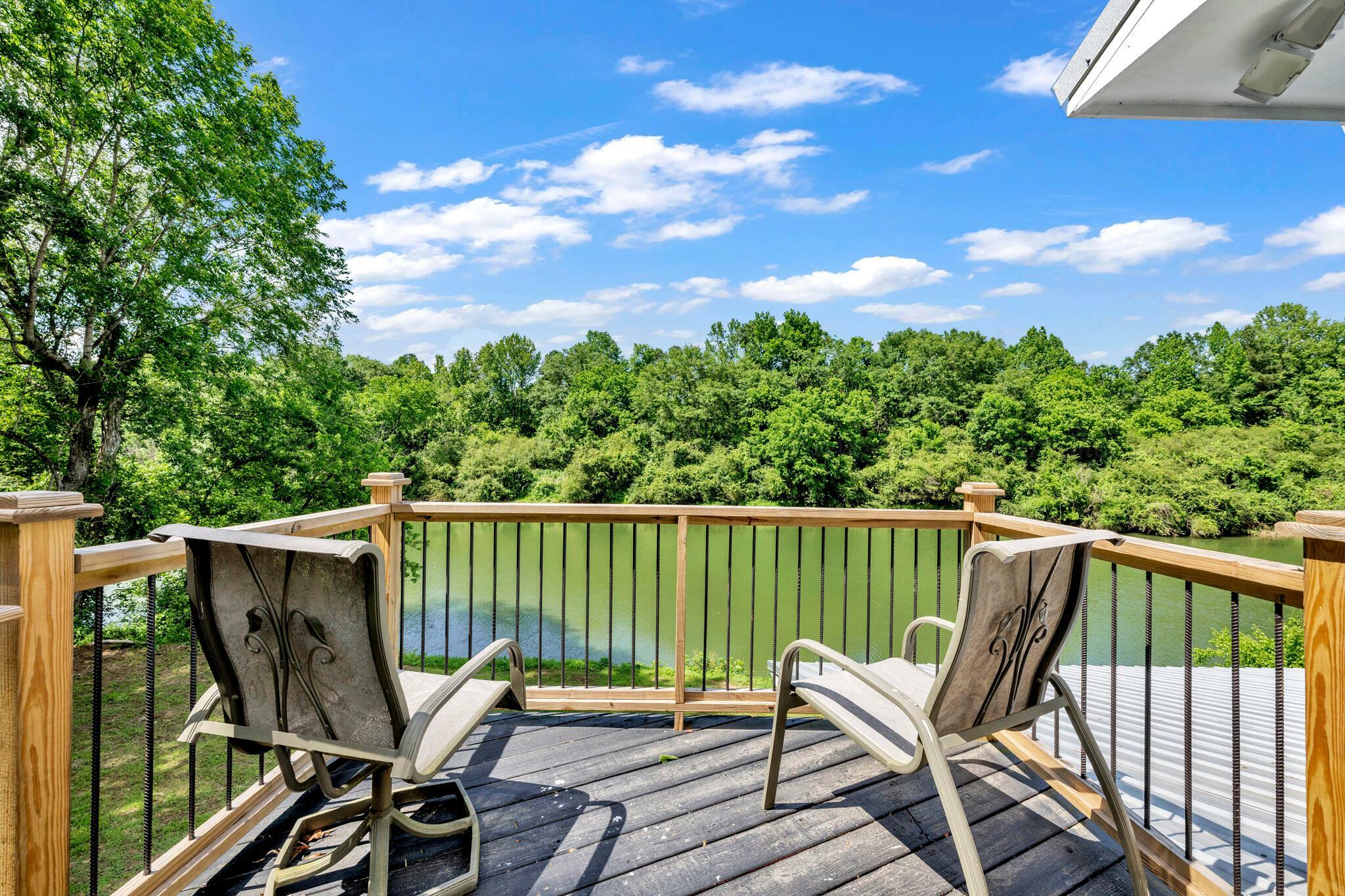 Property Photo: 399 Phillips Rd AL 35550