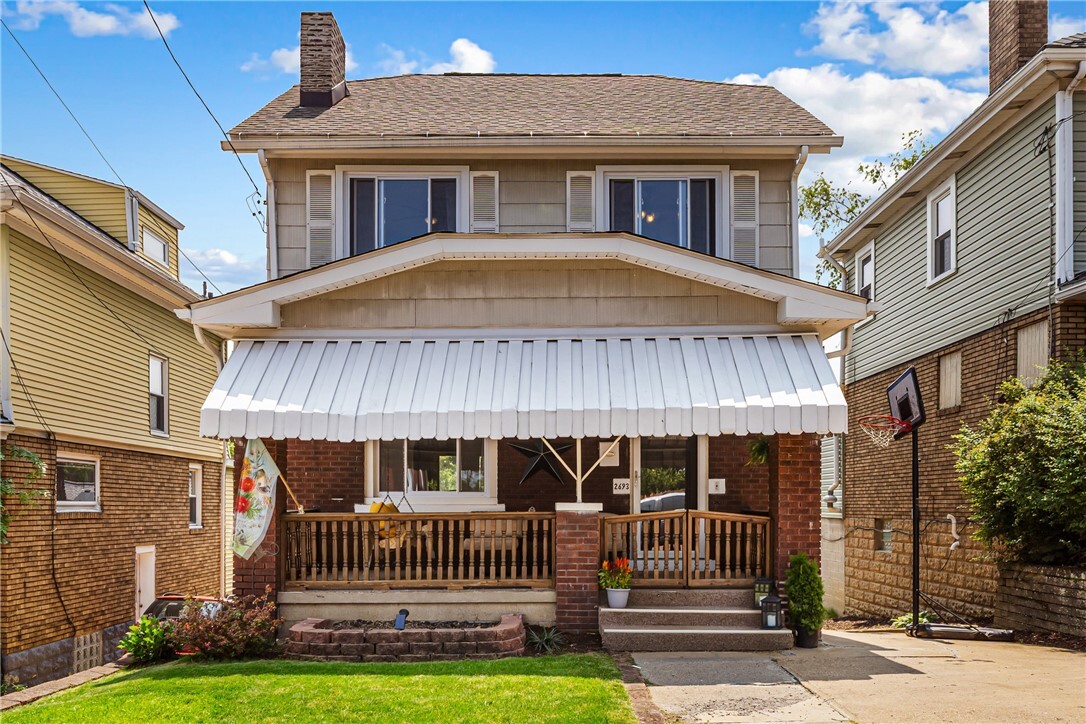 Property Photo:  2693 Crosby Ave  PA 15216 