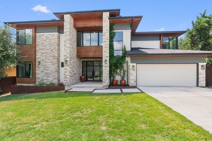 1707 Barn Swallow Drive  Austin TX 78746 photo