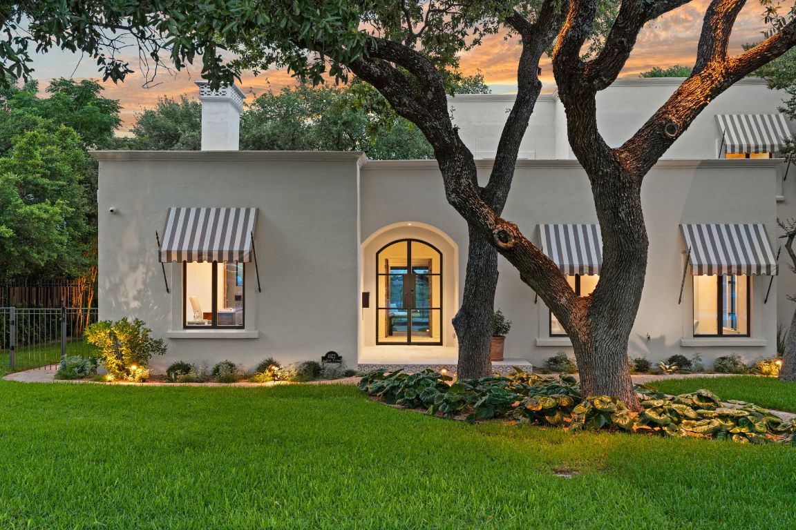 Property Photo: 4622 Lake View Drive TX 78731