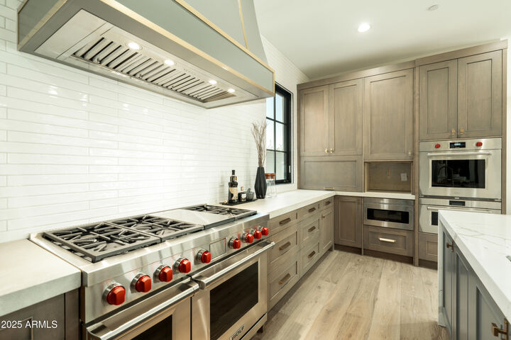 Property Photo: 2315 E Mine Creek Road AZ 85024