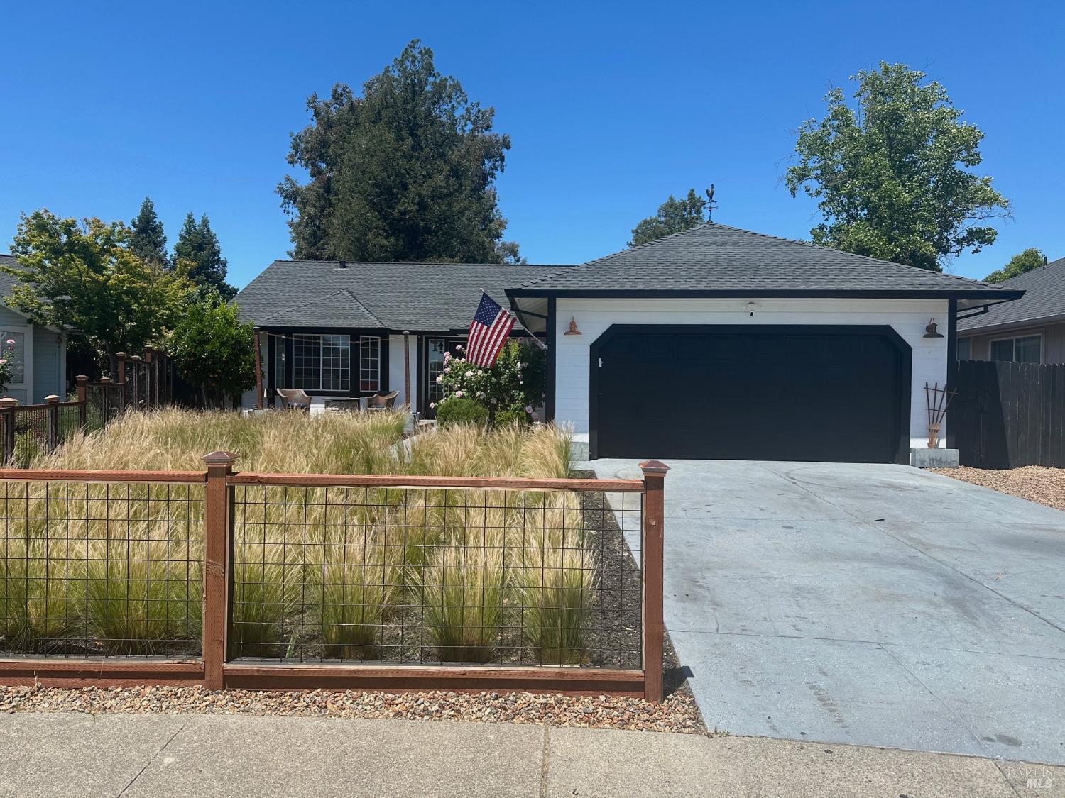 Property Photo: 919 W Starburst Court CA 95492