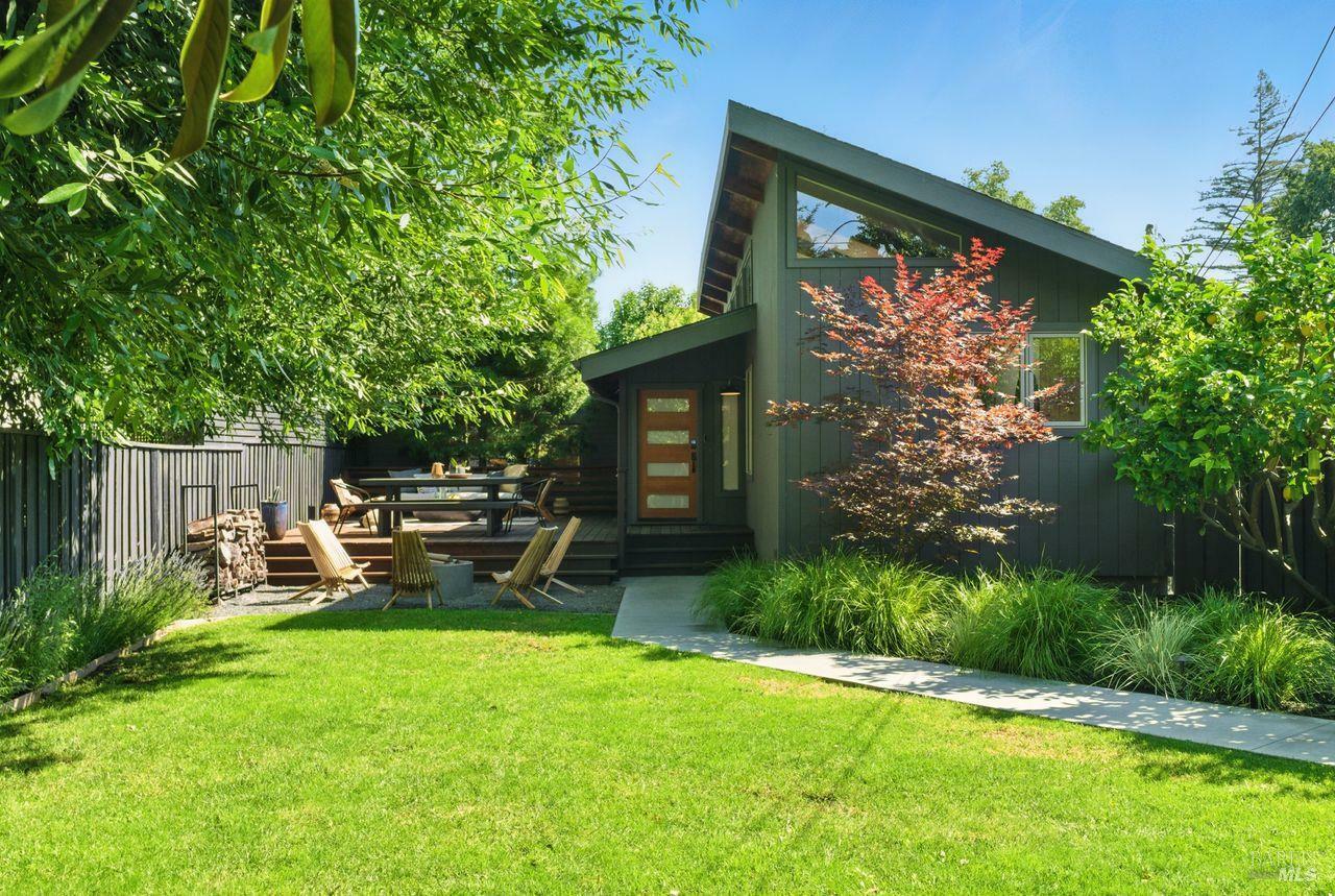 Property Photo: 12 Oak Knoll Avenue CA 94960