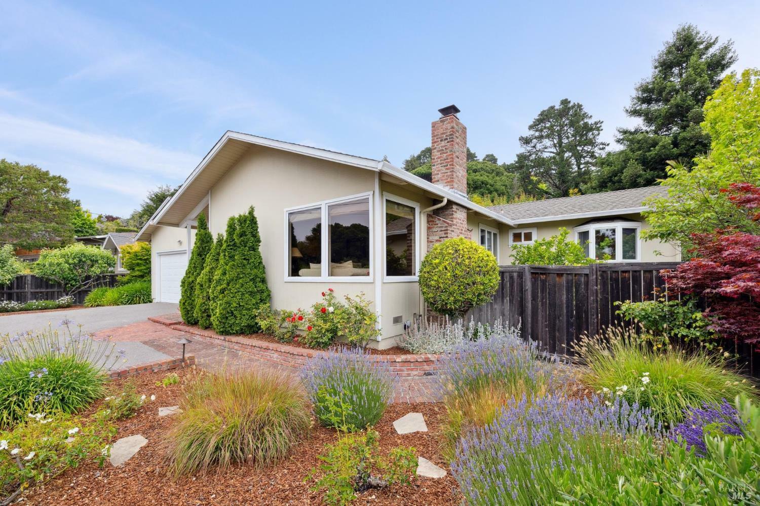 137 Tiburon Boulevard  Mill Valley CA 94941 photo